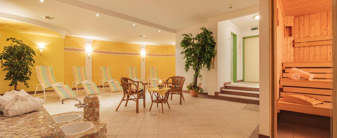 Hotel Albarella Фісс Екстер'єр фото